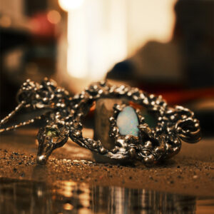pendentif oeil de neptune argent opale vue artistique bijou artisanal